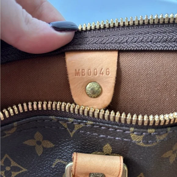 LV Keepall - Authentic - Picture 4 of 9